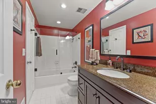 7554 Cross Gate Ln, Alexandria, VA 22315 - Photo 25