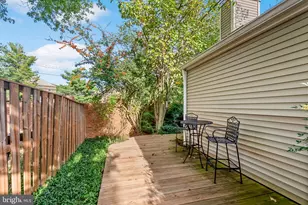 7554 Cross Gate Ln, Alexandria, VA 22315 - Photo 29