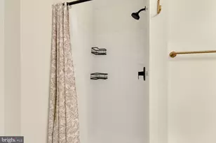 7502 Calderon Ct, Alexandria, VA 22306 - Photo 5