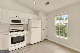 7502 Calderon Ct, Alexandria, VA 22306 - Photo 19