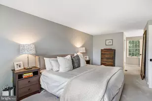 907 Cantle Ln, Great Falls, VA 22066 - Photo 19