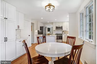 907 Cantle Lane, Great Falls, VA 22066 - Photo 7