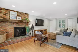 907 Cantle Ln, Great Falls, VA 22066 - Photo 5