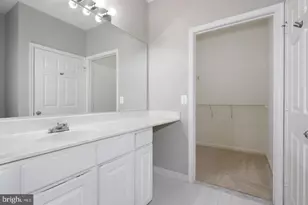 4144 Fountainside Ln, Fairfax, VA 22030 - Photo 11