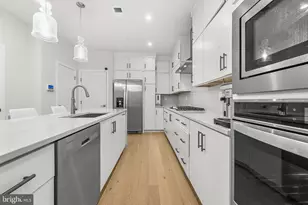 7448 Backett Wood Ter, McLean, VA 22102 - Photo 9