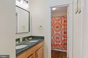9908 Minburn St, Great Falls, VA 22066 - Photo 19