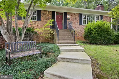 9908 Minburn Street, Great Falls, VA 22066 - Photo 3