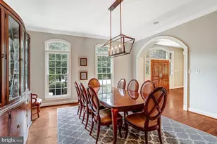 851 Nicholas Run Dr, Great Falls, VA 22066 - Photo 7