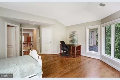 851 Nicholas Run Drive, Great Falls, VA 22066 - Photo 33