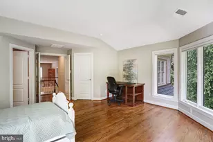 851 Nicholas Run Dr, Great Falls, VA 22066 - Photo 33