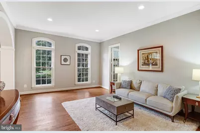 851 Nicholas Run Drive, Great Falls, VA 22066 - Photo 3