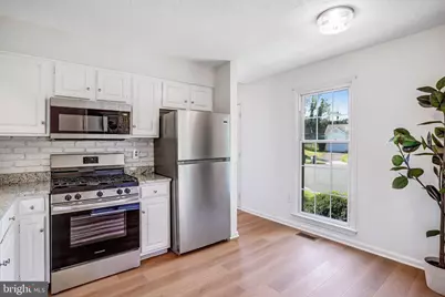 13536 Leith Court, Chantilly, VA 20151 - Photo 5