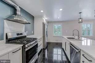 8105 Oaklake Ct, Alexandria, VA 22309 - Photo 13