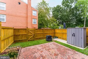 8105 Oaklake Ct, Alexandria, VA 22309 - Photo 3