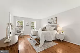 3934 Tallow Tree Pl, Fairfax, VA 22033 - Photo 15