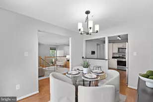 11706 Rockaway Ln, Fairfax, VA 22030 - Photo 9
