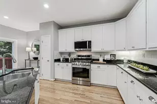 4205 Trumbo Ct, Fairfax, VA 22033 - Photo 17