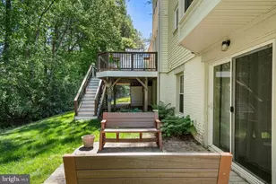 9018 Triple Ridge Rd, Fairfax Station, VA 22039 - Photo 11