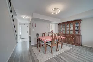 11610 Windbluff Ct, Reston, VA 20191 - Photo 15