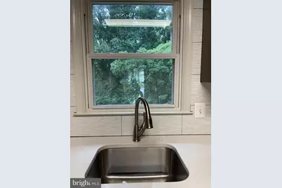 7925 Forest Path Way, Springfield, VA 22153 - Photo 7