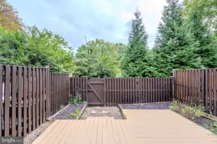 11924 Travistock Ct, Reston, VA 20191 - Photo 25
