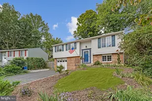 8471 Great Lake Ln, Springfield, VA 22153 - Photo 3