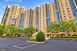 5902 Mt Eagle Dr, Alexandria, VA 22303 - Photo 19
