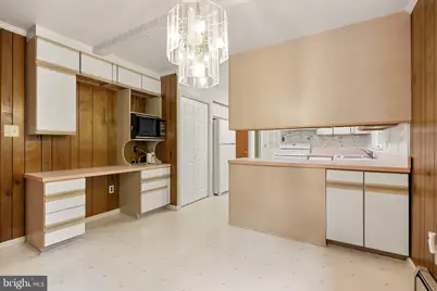 10838 Henderson Road, Fairfax Station, VA 22039 - Photo 9