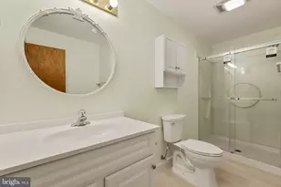 10838 Henderson Rd, Fairfax Station, VA 22039 - Photo 25