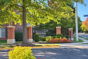114 Quietwalk Ln, Herndon, VA 20170 - Photo 3