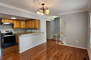 9657 Lindenbrook St, Fairfax, VA 22031 - Photo 7