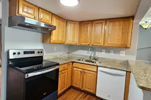 9657 Lindenbrook St, Fairfax, VA 22031 - Photo 9