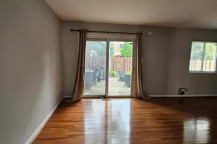 9657 Lindenbrook St, Fairfax, VA 22031 - Photo 11