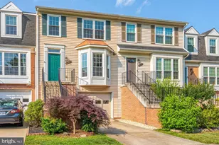 8608 Rocky Gap Ct, Lorton, VA 22079 - Photo 3