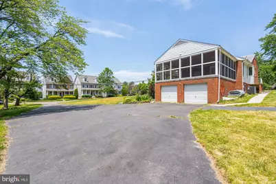 5619 Wharton Lane, Centreville, VA 20120 - Photo 5