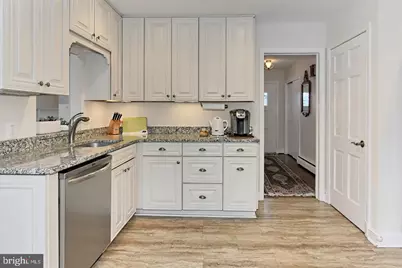 5619 Wharton Lane, Centreville, VA 20120 - Photo 21