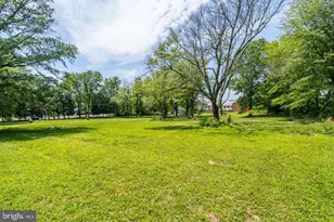 5619 Wharton Ln, Centreville, VA 20120 - Photo 41