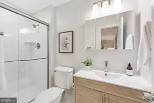 10812 Hunt Club Rd, Reston, VA 20190 - Photo 43