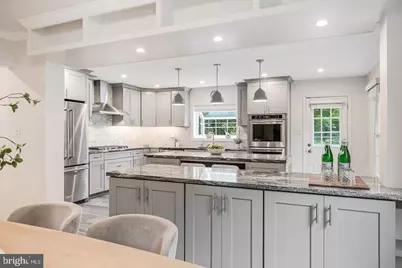 10812 Hunt Club Road, Reston, VA 20190 - Photo 9