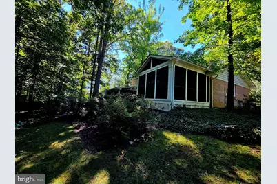 5017 Dodson Drive, Annandale, VA 22003 - Photo 9
