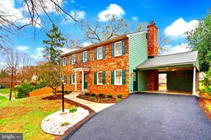 7109 Davis Ct, McLean, VA 22101 - Photo 3