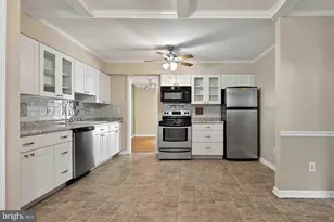 14439 Golden Oak Rd, Centreville, VA 20121 - Photo 9