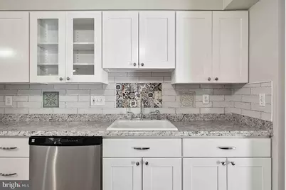 14439 Golden Oak Road, Centreville, VA 20121 - Photo 13