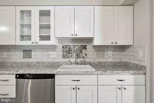 14439 Golden Oak Rd, Centreville, VA 20121 - Photo 13