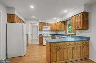 1640 Montmorency Dr, Vienna, VA 22182 - Photo 21