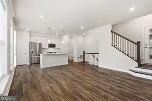 5683 Stephanie Tessa Way Way, Alexandria, VA 22303 - Photo 7