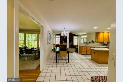 2062 Madrillon Road, Vienna, VA 22182 - Photo 7