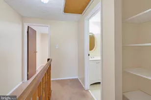 8284 Crestmont Cir, Springfield, VA 22153 - Photo 25