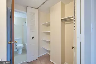 8284 Crestmont Cir, Springfield, VA 22153 - Photo 17