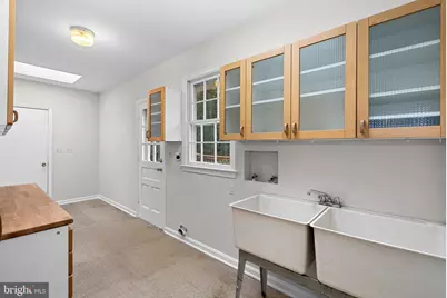 9200 Leamington Court, Fairfax, VA 22031 - Photo 13